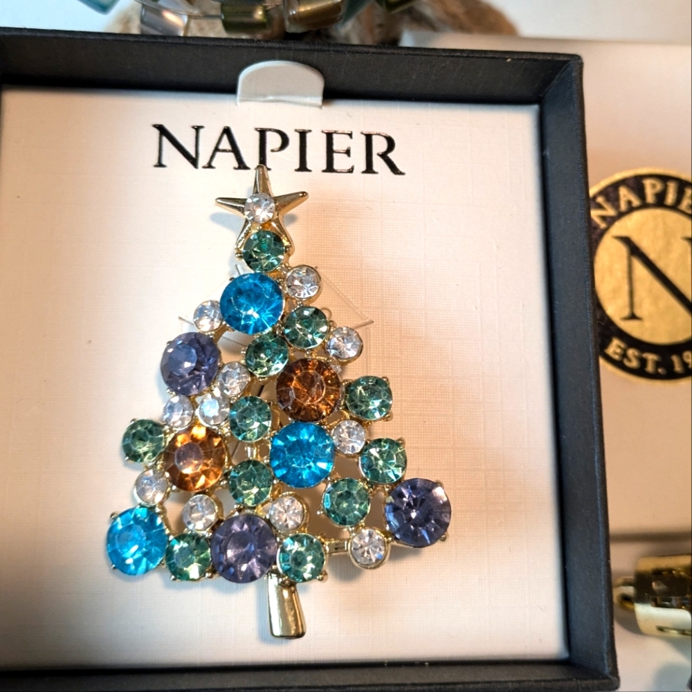 Vintage Napier Rhinestone Christmas Tree Pin Brooch NIB